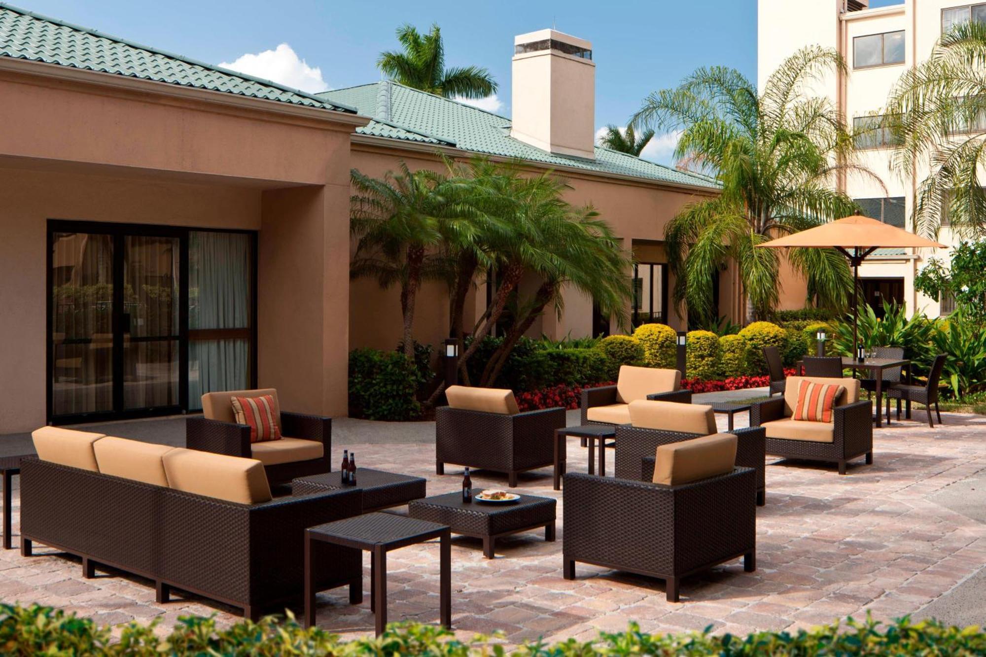 Courtyard Miami Airport West Doral